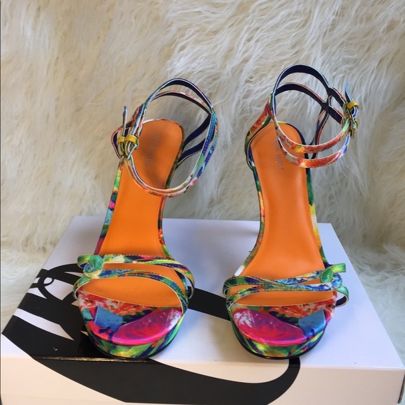 NWB Nine West blue multicolor Malinda sandals - Picture 2 of 6